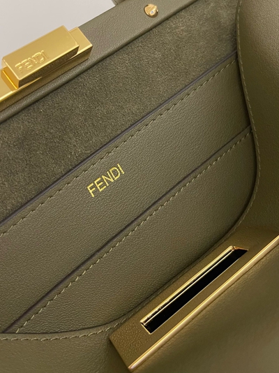 フェンディバッグ素材ディテール